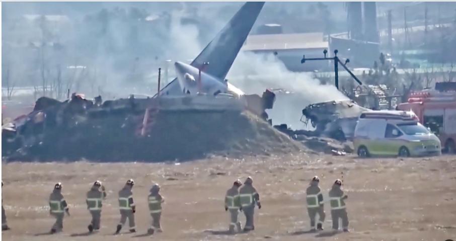 दक्षिण कोरियामा १८१ जना चढेको विमान दुर्घटना, २ को उद्धार, १२५ जनाको शव फेला